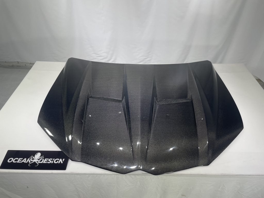 Lamborghini URUS Hood Bonnet Dry Carbon Fiber TC Series Bodykit