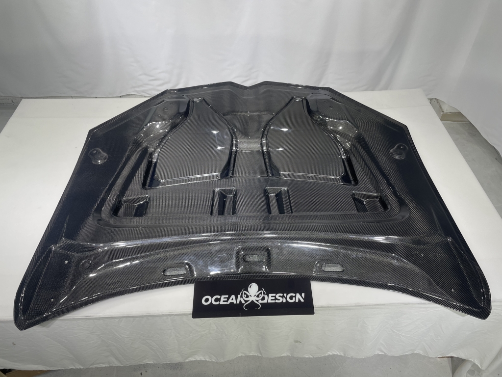 Lamborghini URUS Hood Bonnet Dry Carbon Fiber TC Series Bodykit