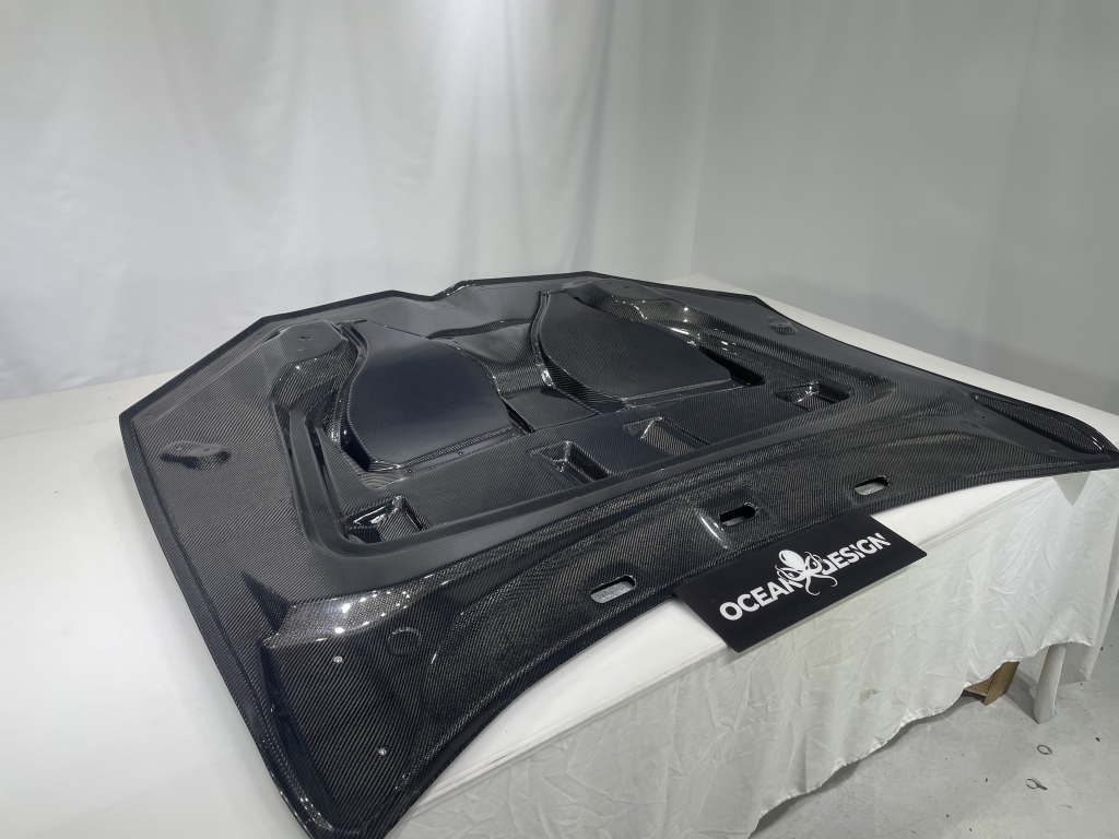 Lamborghini URUS Hood Bonnet Dry Carbon Fiber TC Series Bodykit