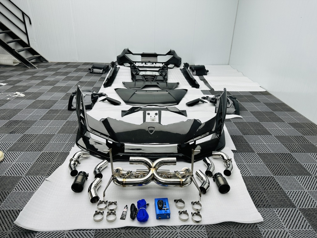 Lamborghini Huracán 580/610/EVO to Tecnica Upgrade Kit - Dry Carbon Fiber