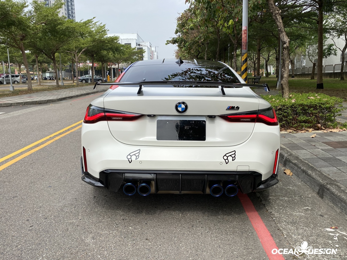 2021–2025 BMW M3 (G80) / M4 (G82) MP Style Rear Diffuser – Dry Carbon Fiber