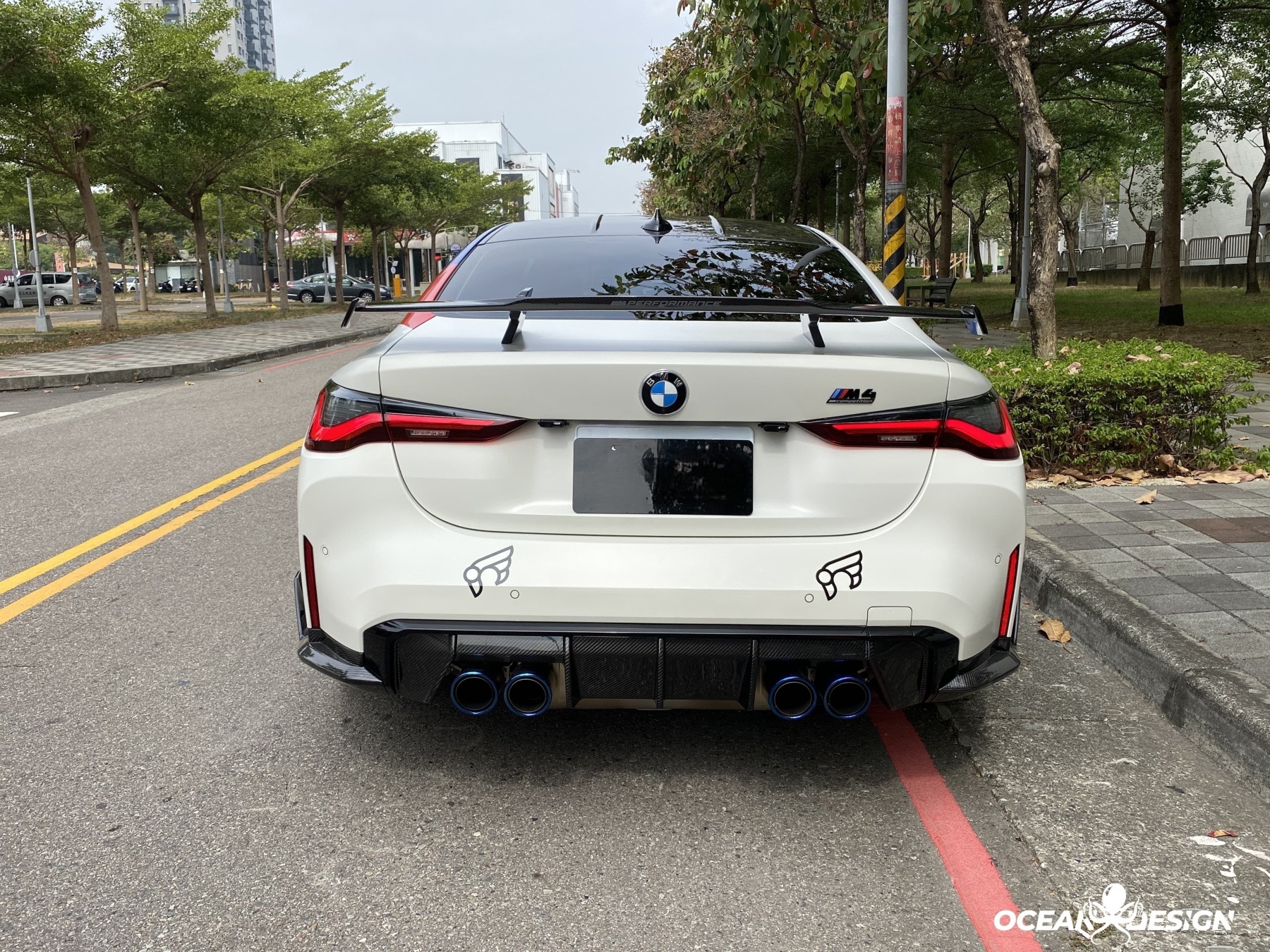 2021–2025 BMW M3 (G80) / M4 (G82) MP Style Rear Diffuser – Dry Carbon Fiber