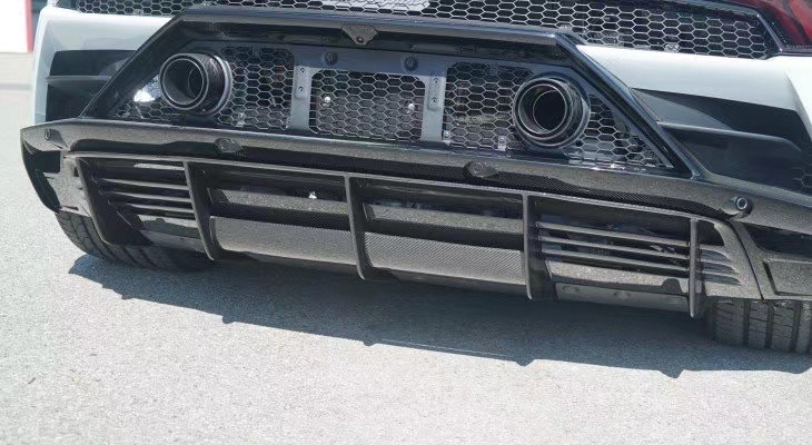 Lamborghini Huracan EVO Rear Diffuser Dry Carbon Fiber N Series Bodykit