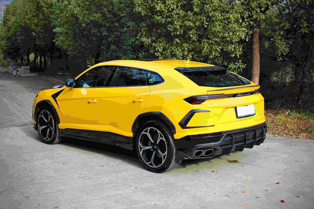 2018-2022 Lamborghini URUS Rear Diffuser Dry Carbon Fiber TC Series Bodykit
