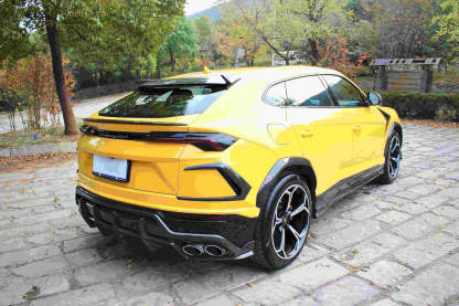 2018-2022 Lamborghini URUS Rear Diffuser Dry Carbon Fiber TC Series Bodykit