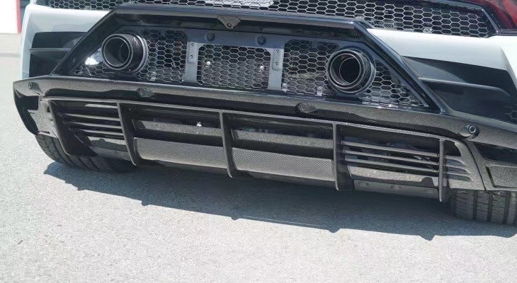 Lamborghini Huracan EVO Rear Diffuser Dry Carbon Fiber N Series Bodykit