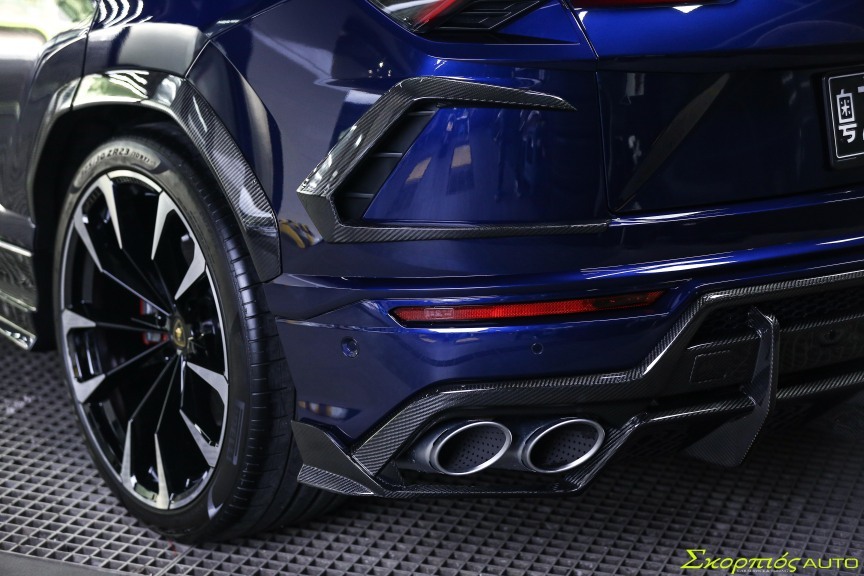 Lamborghini URUS Rear Air Intake Trims Dry Carbon Fiber TC Series Bodykit