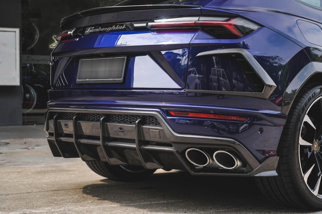 2018-2022 Lamborghini URUS Rear Diffuser Dry Carbon Fiber TC Series Bodykit