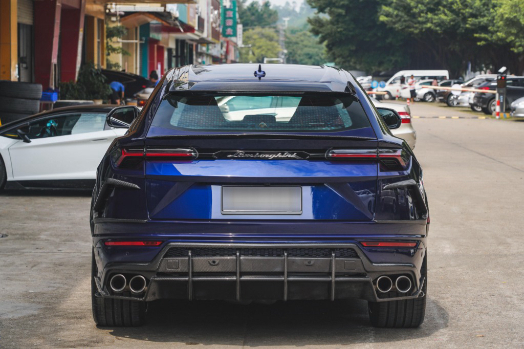2018-2022 Lamborghini URUS Rear Diffuser Dry Carbon Fiber TC Series Bodykit