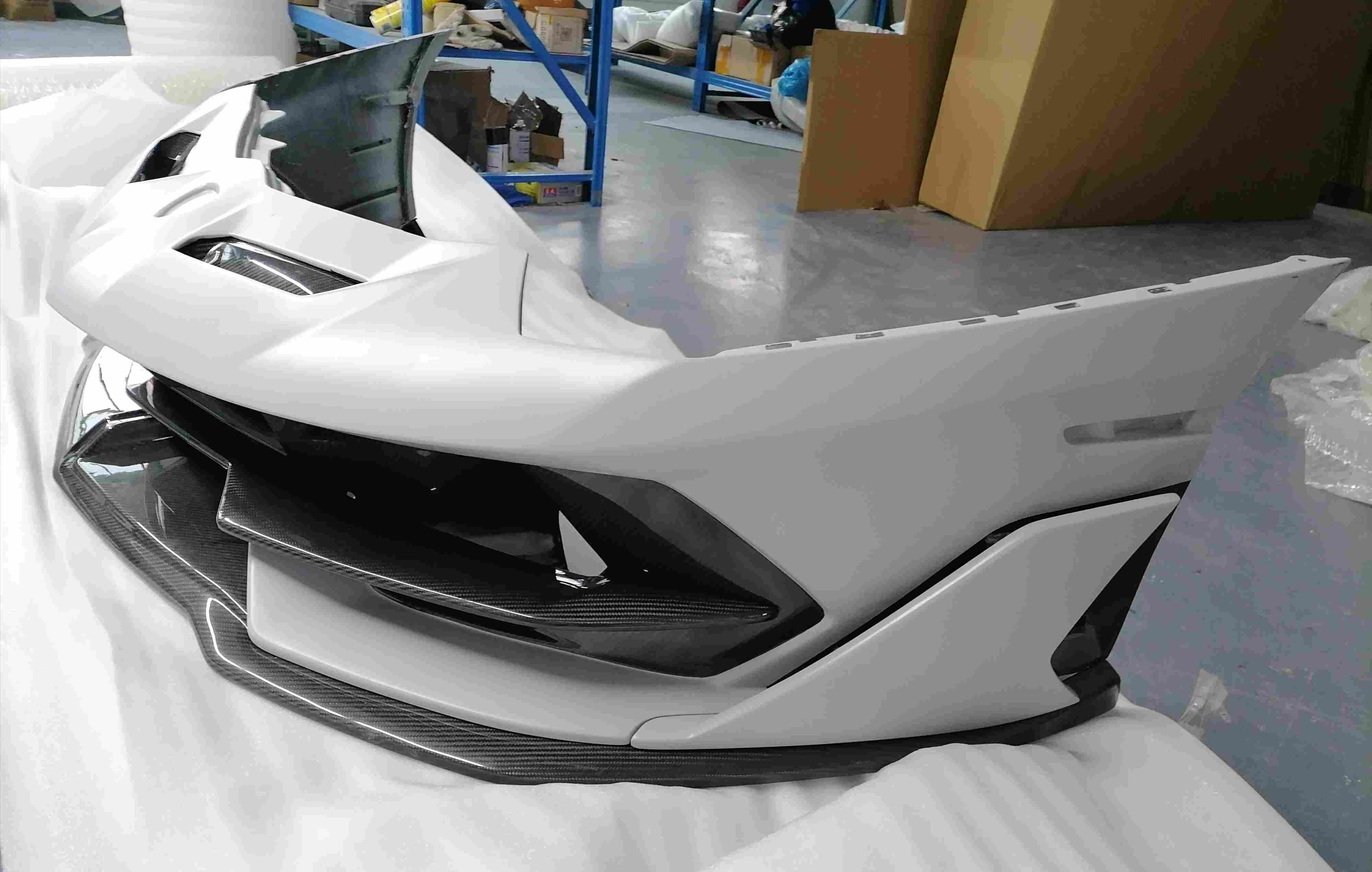 Lamborghini LP700/720/750 to Aventador SVJ Coupe/Roadster Dry Carbon Fiber Body Kit