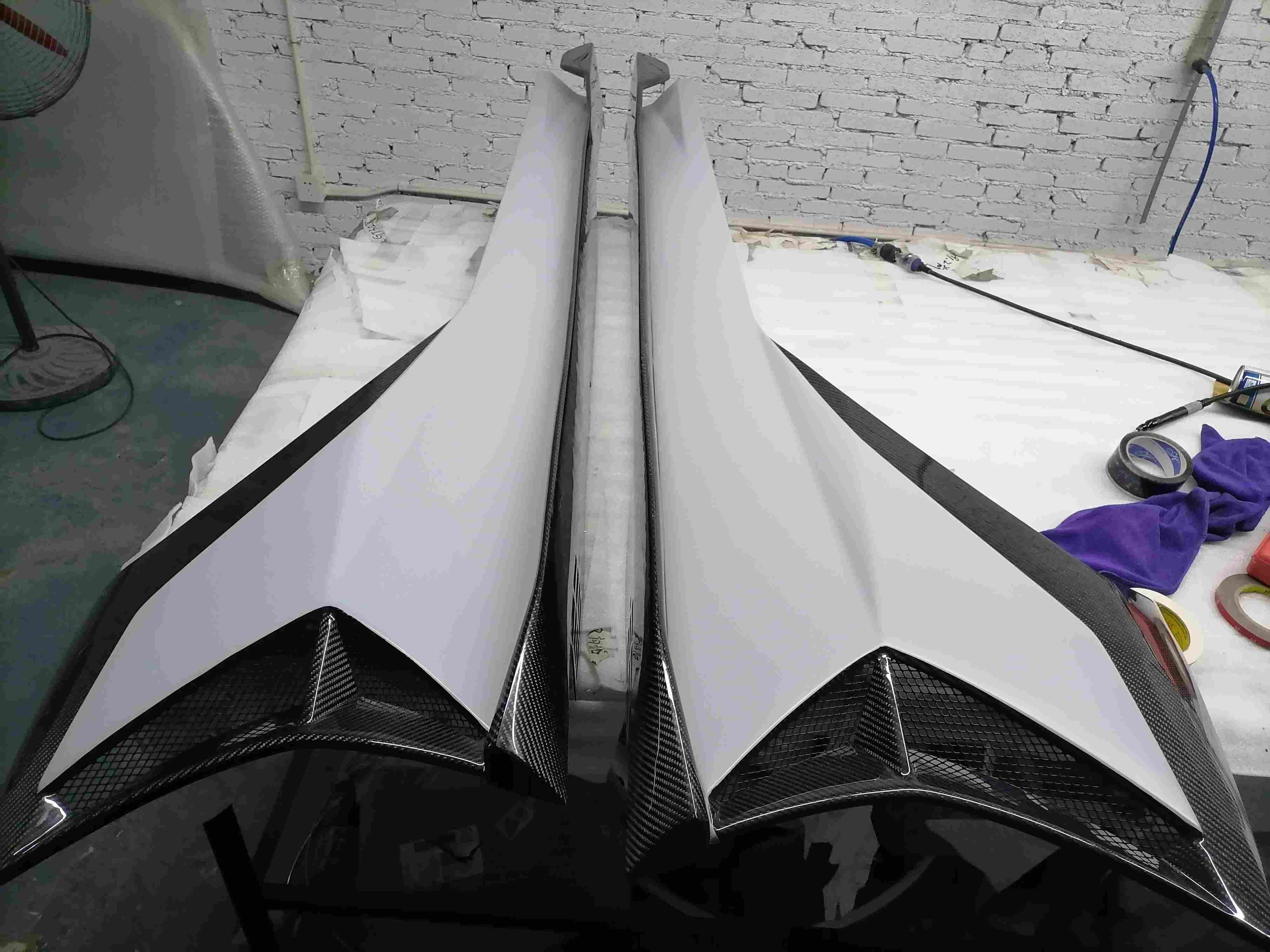 Lamborghini LP700/720/750 to Aventador SVJ Coupe/Roadster Dry Carbon Fiber Body Kit