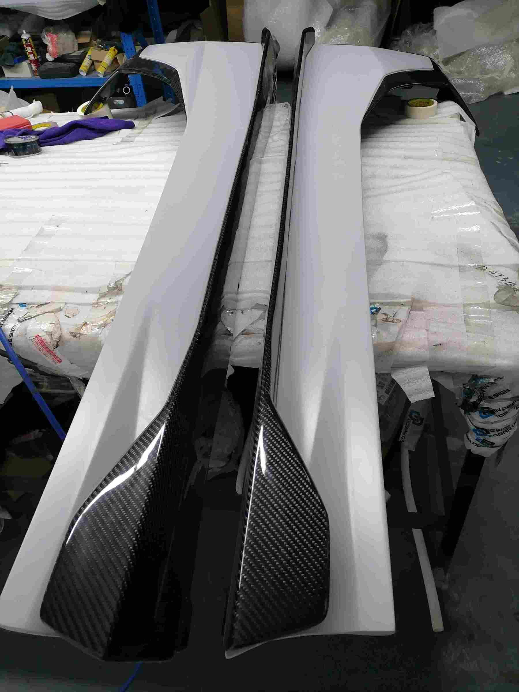Lamborghini LP700/720/750 to Aventador SVJ Coupe/Roadster Dry Carbon Fiber Body Kit