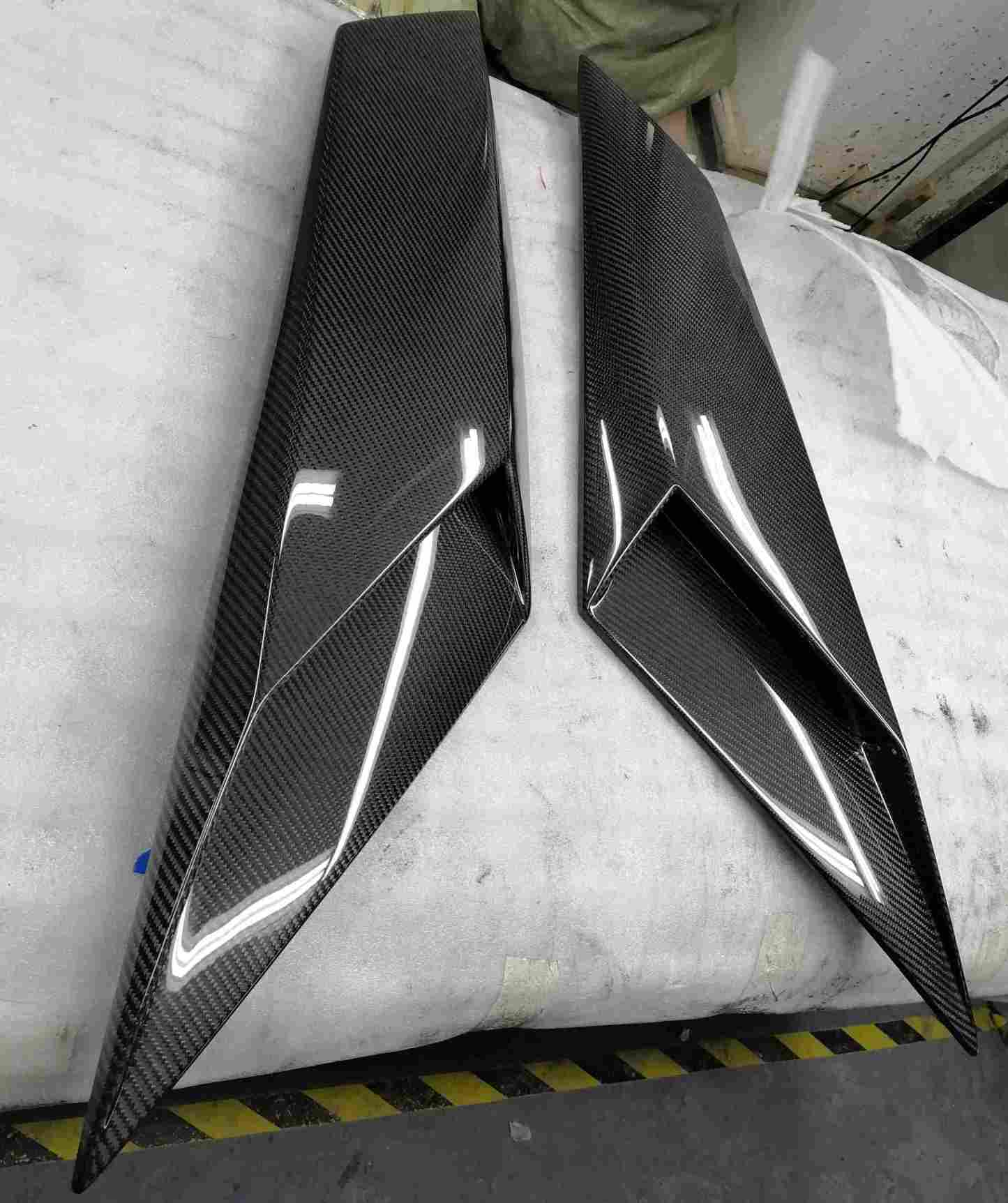 Lamborghini LP700/720/750 to Aventador SVJ Coupe/Roadster Dry Carbon Fiber Body Kit