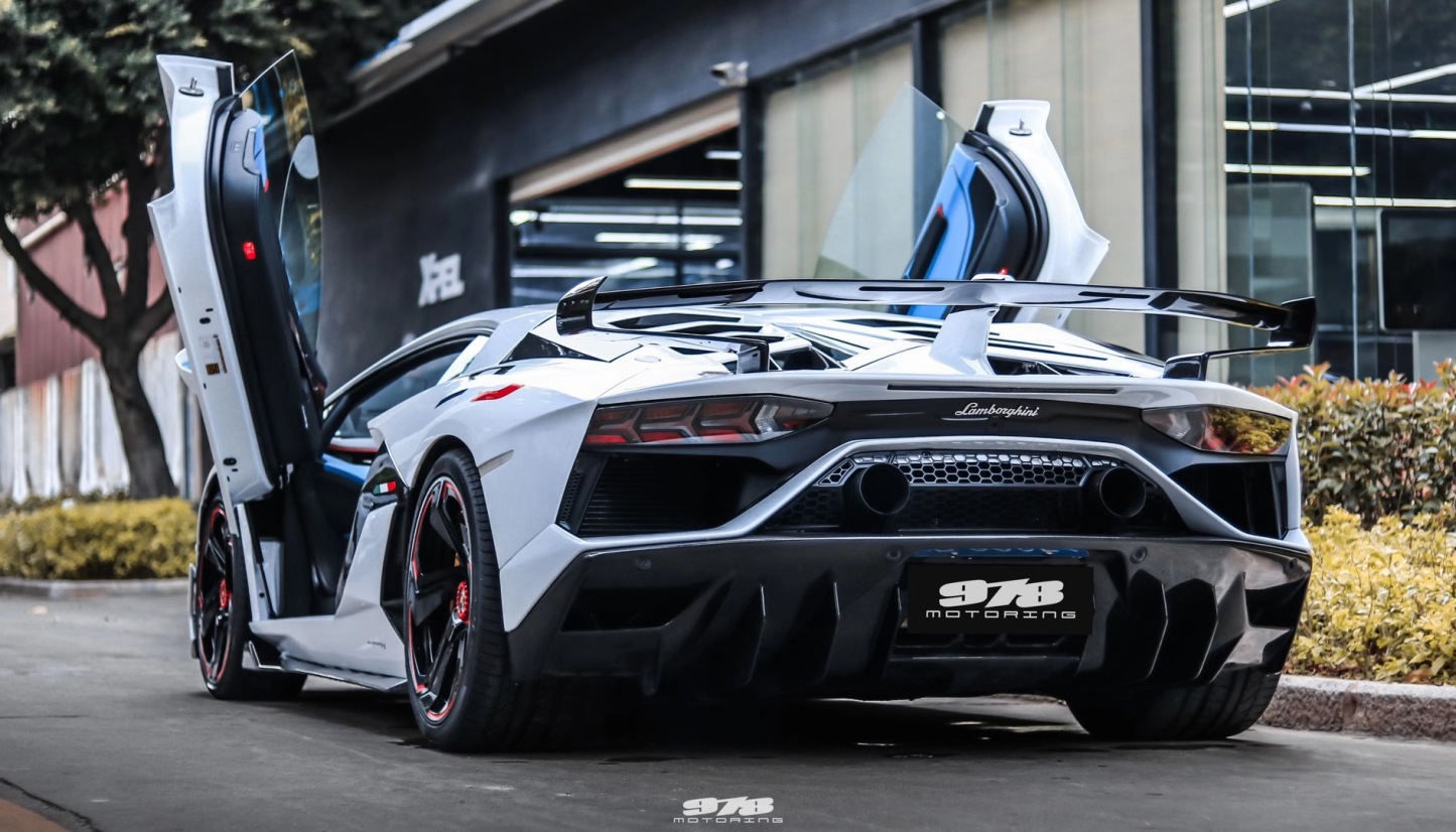 Lamborghini LP700/720/750 to Aventador SVJ Coupe/Roadster Dry Carbon Fiber Body Kit