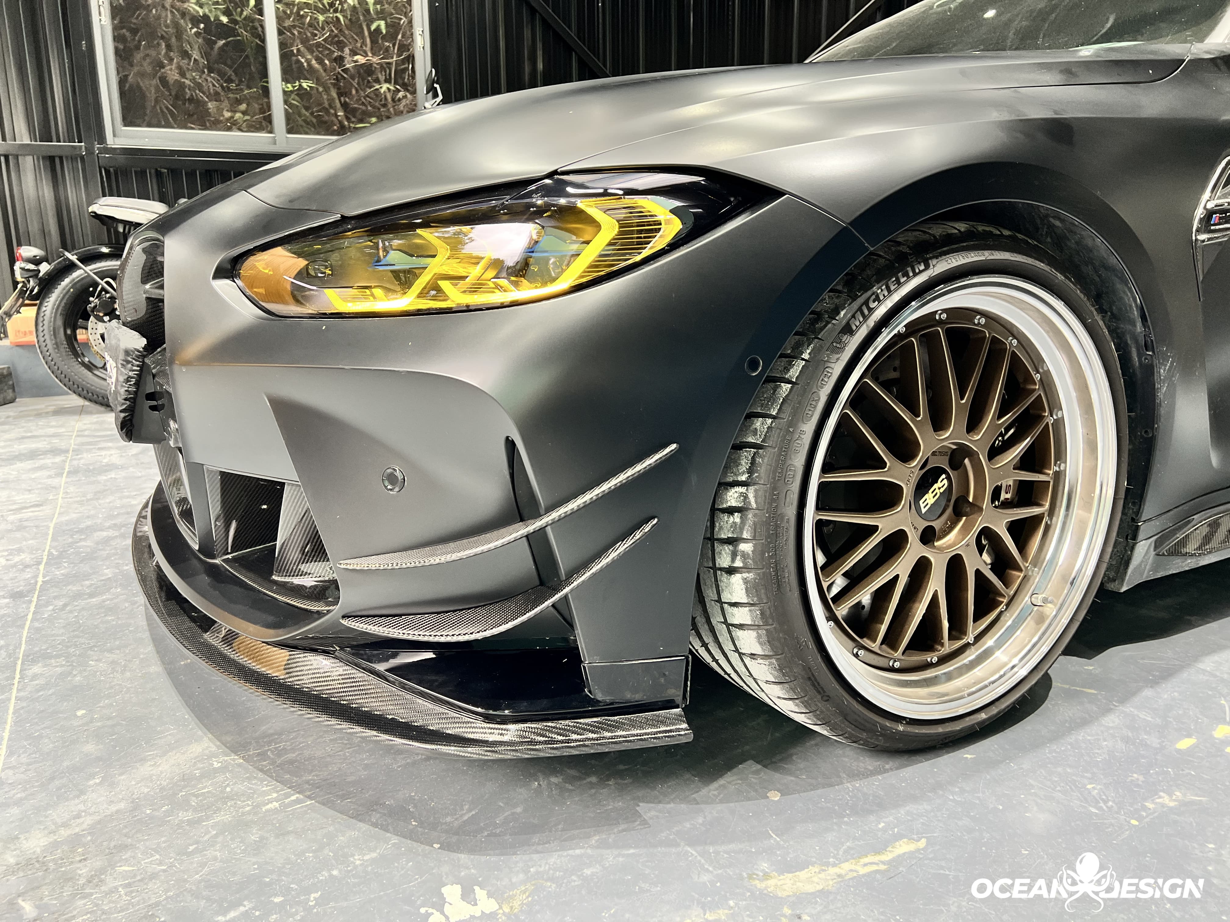 2021–2025 BMW M3 (G80) / M4 (G82) AC Style Front Lip Splitter – Dry Carbon Fiber
