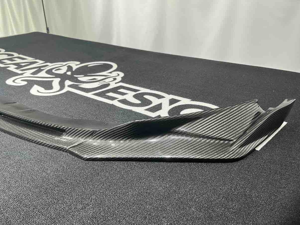 BMW M3 (G80) / M4 (G82) V-Style Dry Carbon Fiber Splitter Front Lip 