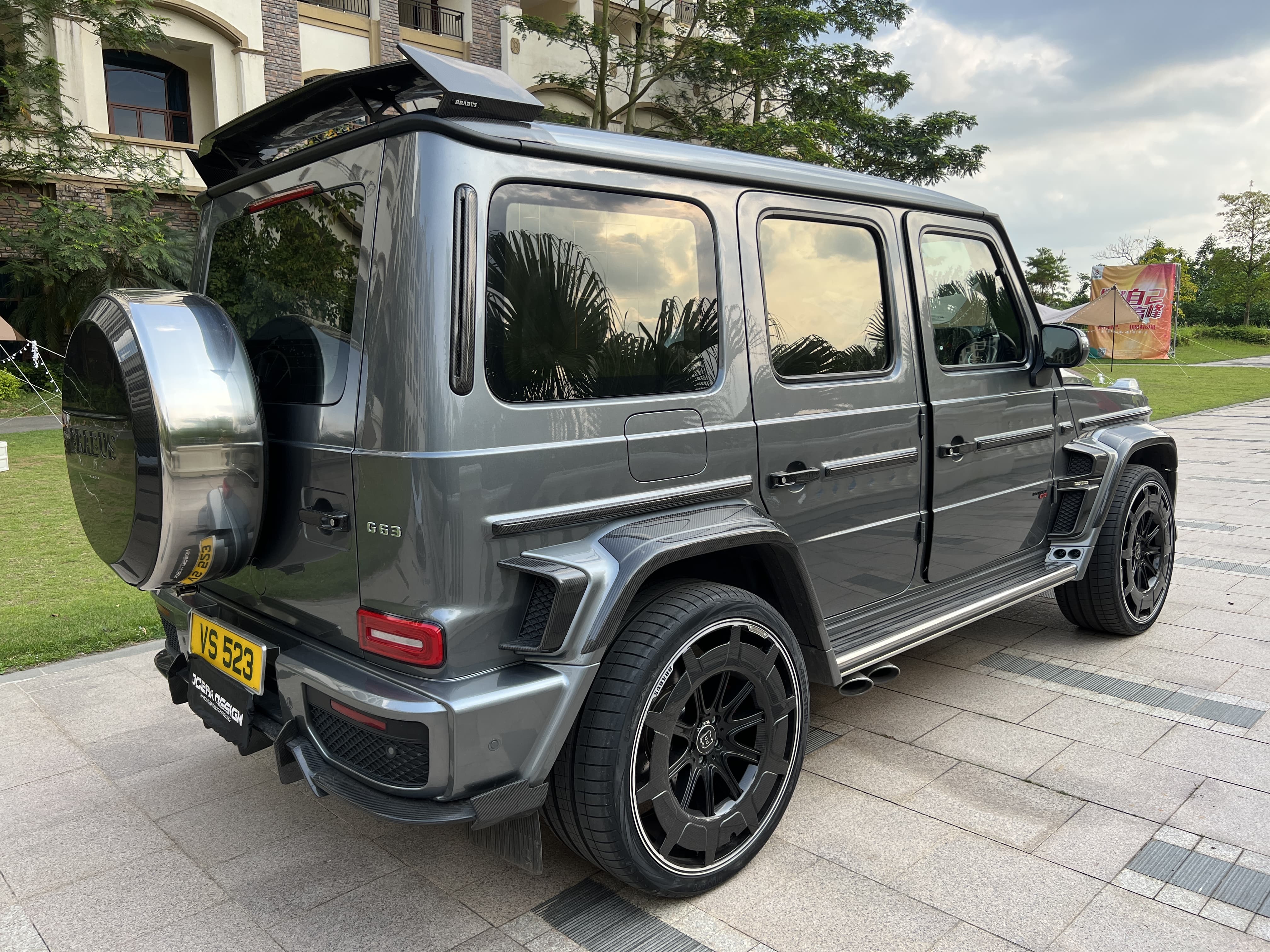 Mercedes-Benz W464 G350 / G500 / G63 G900 Style Parts - styling view