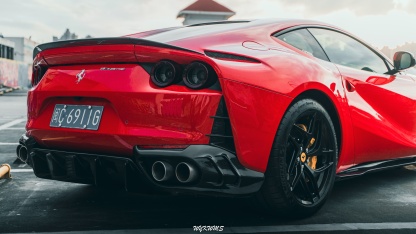 Ferrari 812 MSY Style Dry Carbon Parts - styling view