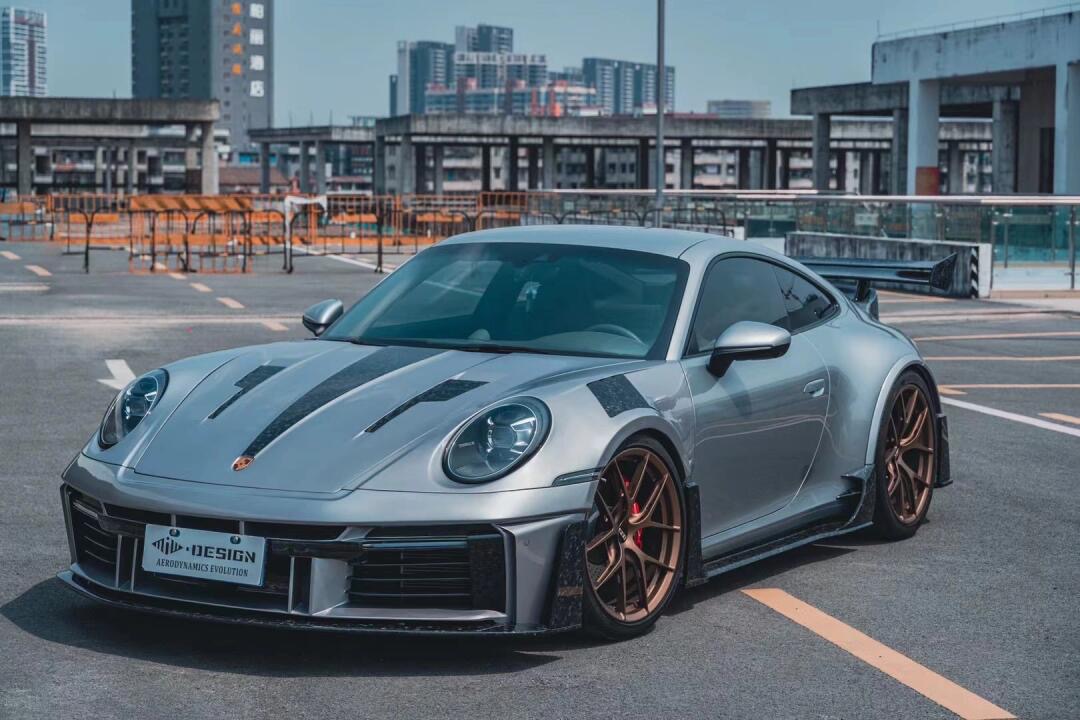 Porsche 911 992.1 Ghost Style Dry Carbon Parts - styling view