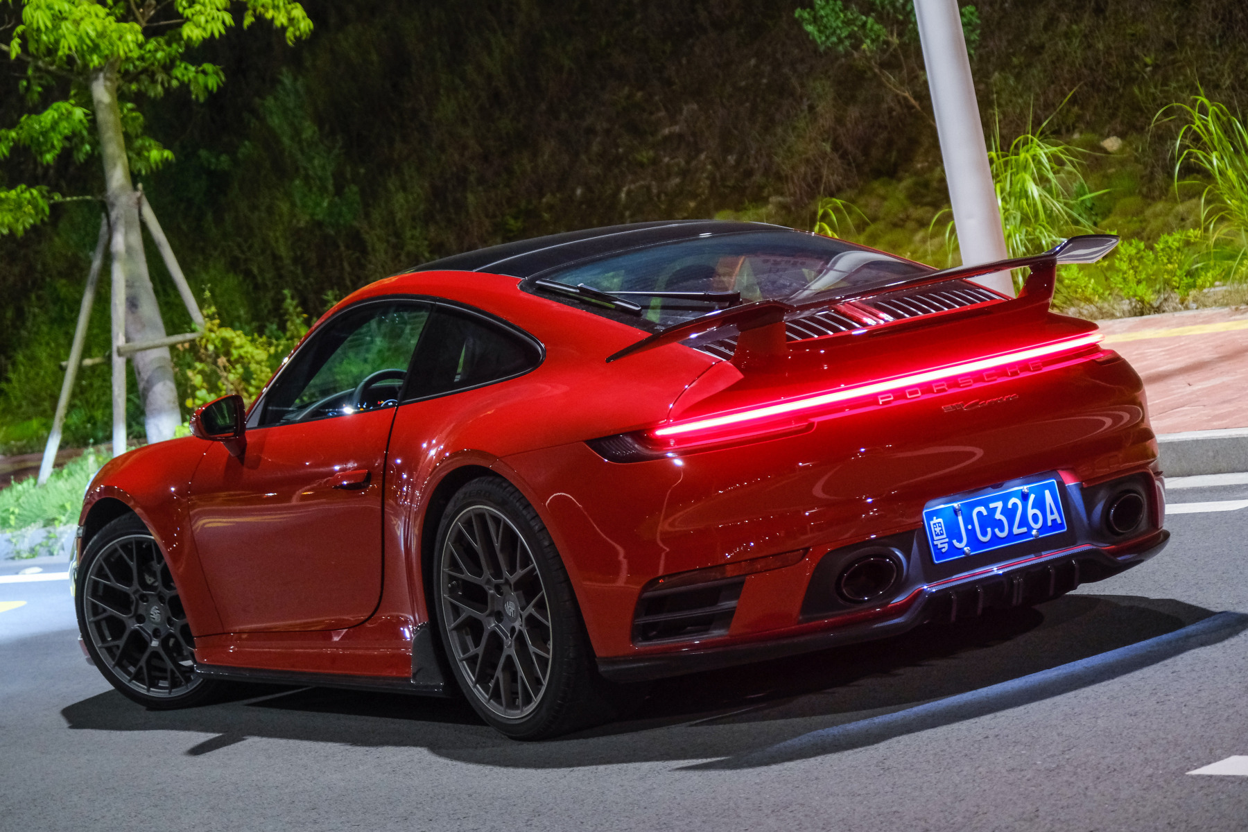 Porsche 911 992.1 Techart Style Carbon Parts - styling view