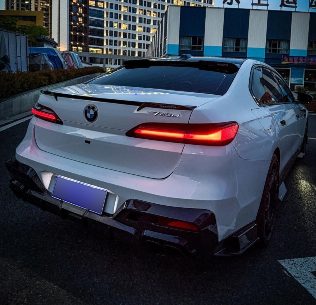 BMW 7 Series G70 MSY Style Parts - styling view