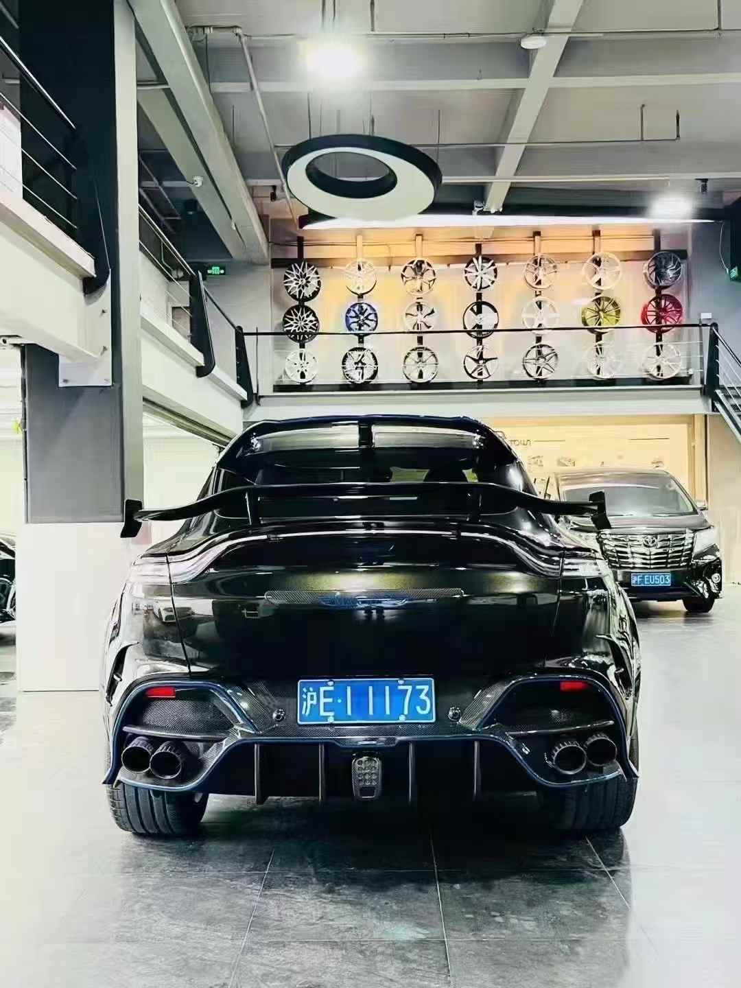 Aston Martin DBX MSY Style Widebody Parts - styling view