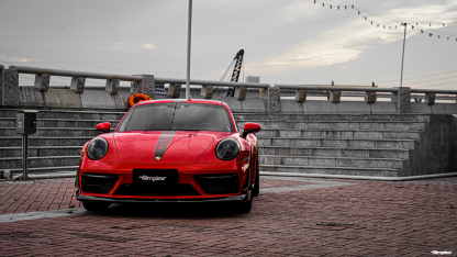 Porsche 911 992.1 Mi Style Dry Carbon Parts - styling view