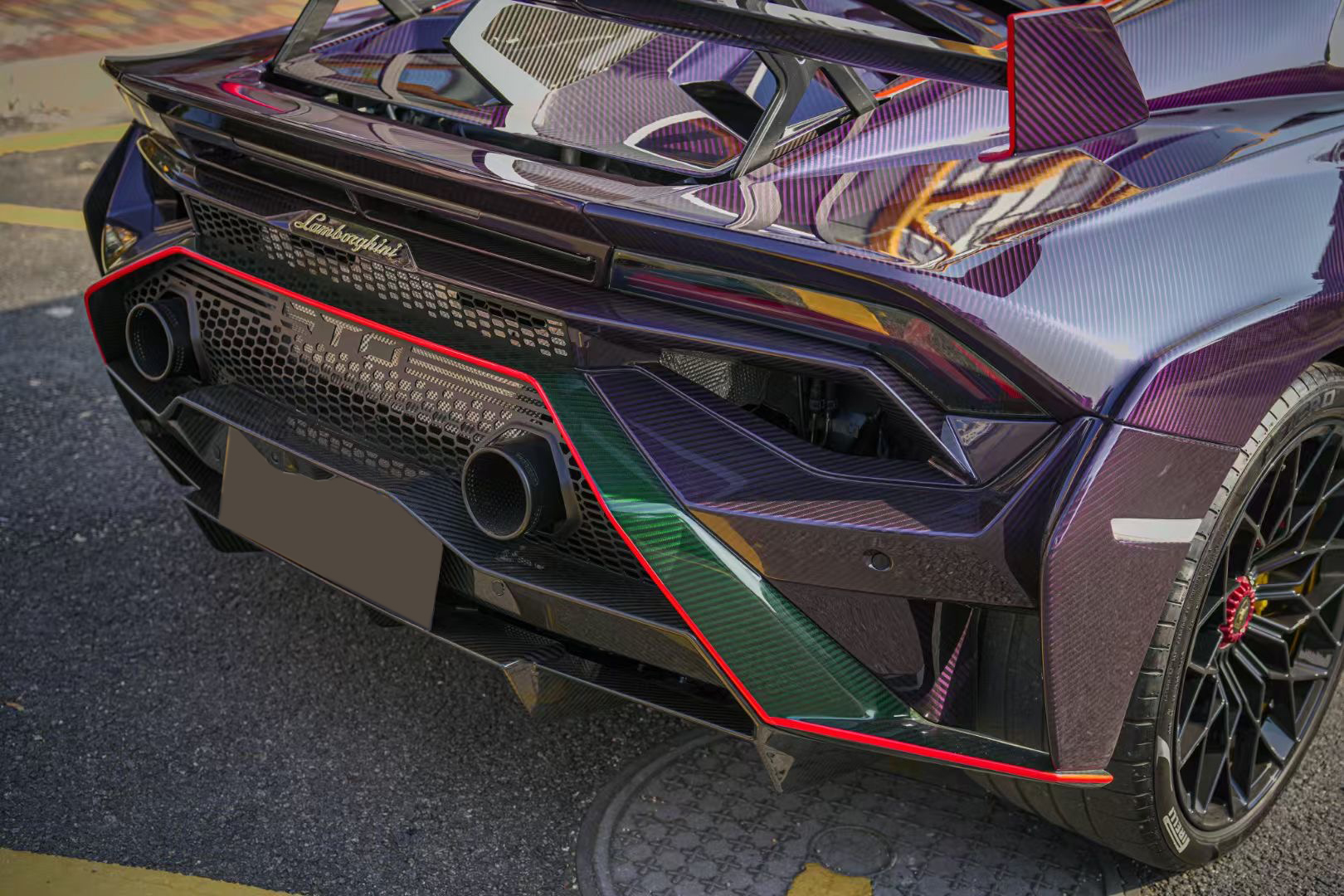 Lamborghini LP580/600/610 STO Style Dry Carbon Conversion Kit - styling view