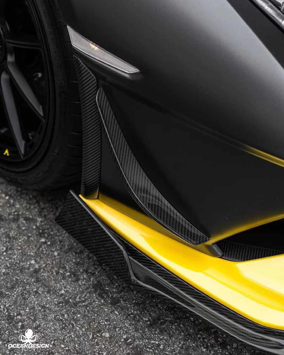Lamborghini STO V Style Dry Carbon Parts - styling view