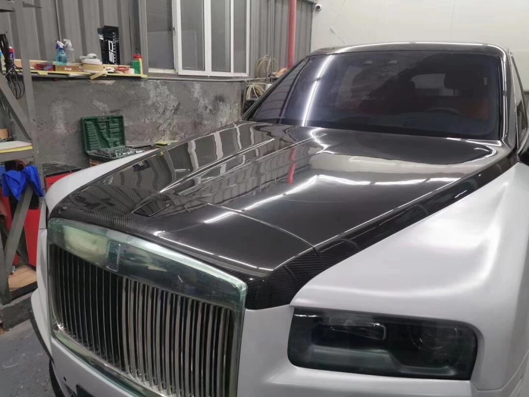 Rolls-Royce Cullinan MSY Generation 2 Style Dry Carbon Body Kit - styling view