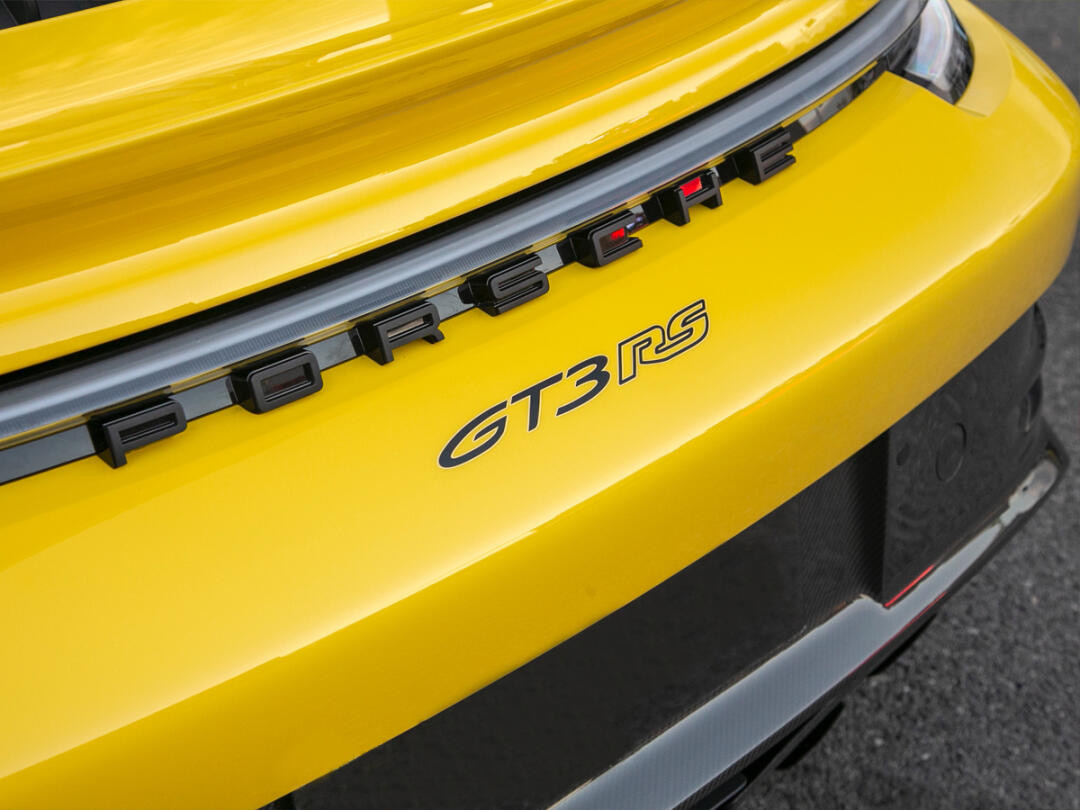 Porsche 992 GT3 RS OEM Style Dry Carbon Parts - styling view