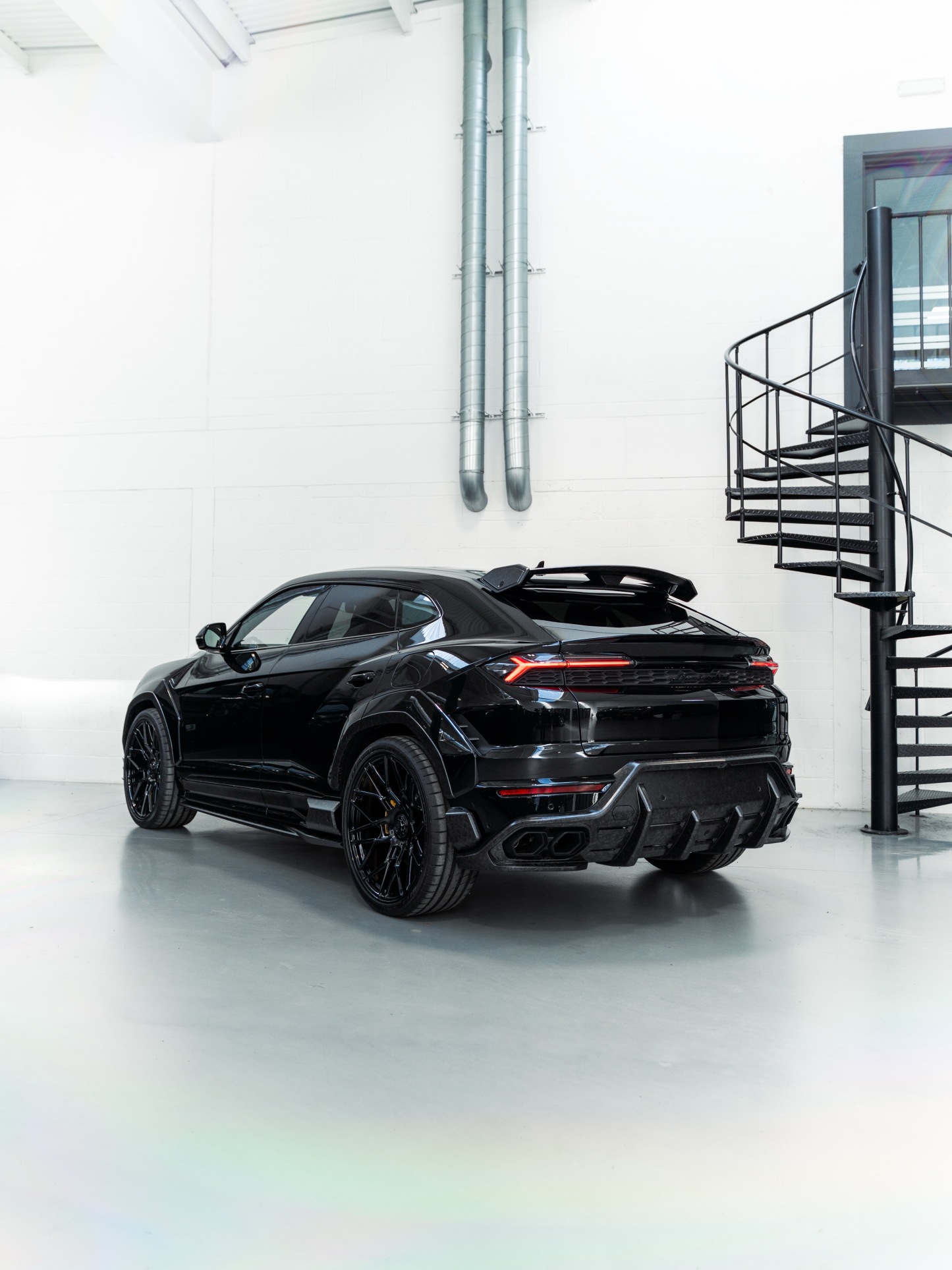 Lamborghini Urus SE U Style Parts - styling view
