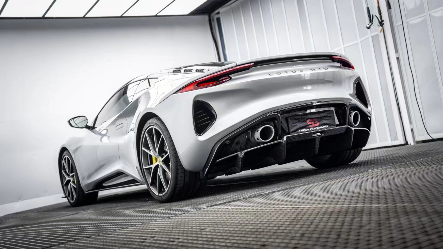 Lotus Emira Ocean Design Style Dry Carbon Parts - styling view