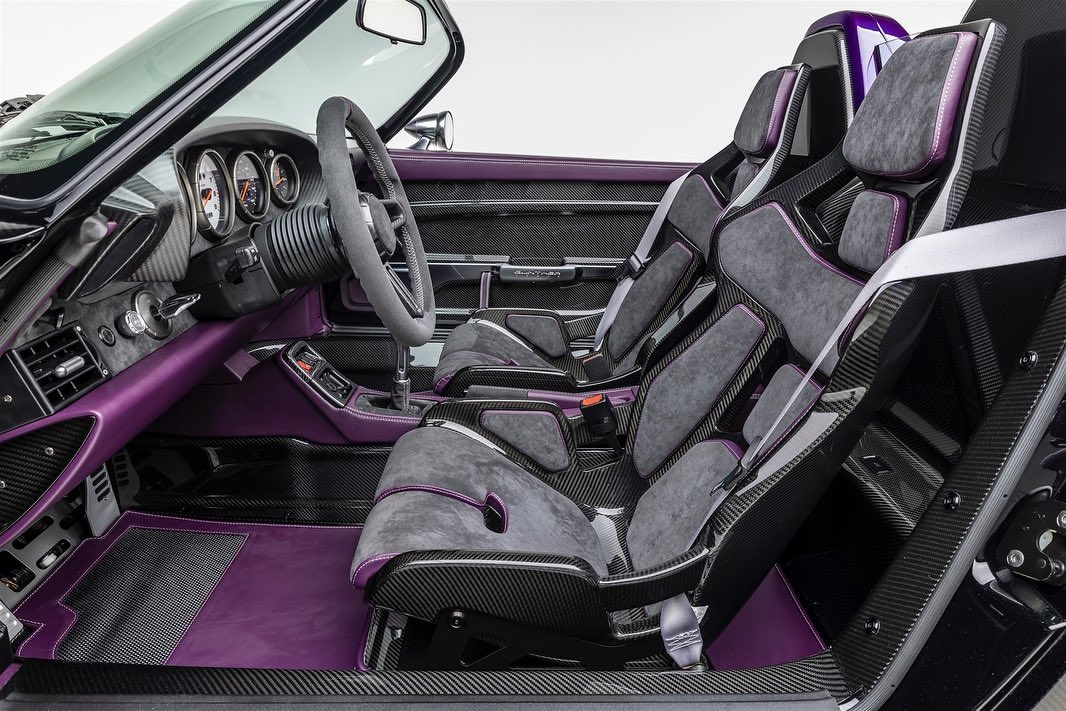 Porsche GW Style Dry Carbon Bucket Seat - styling view
