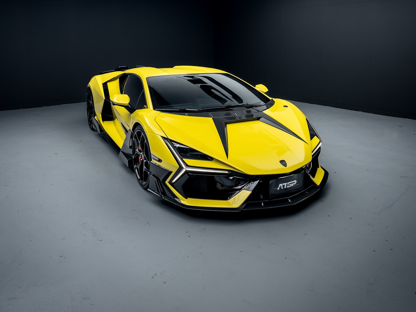 Lamborghini Revuelto M Style Parts - styling view