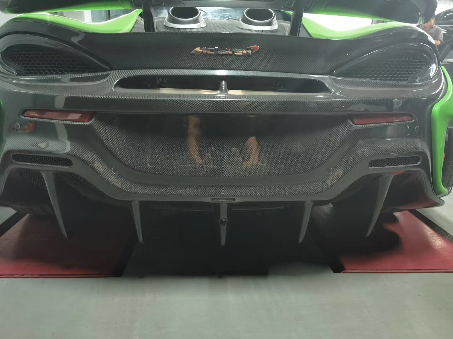McLaren 540C / 570S to 600LT Style Carbon Fiber Conversion Kit - styling view