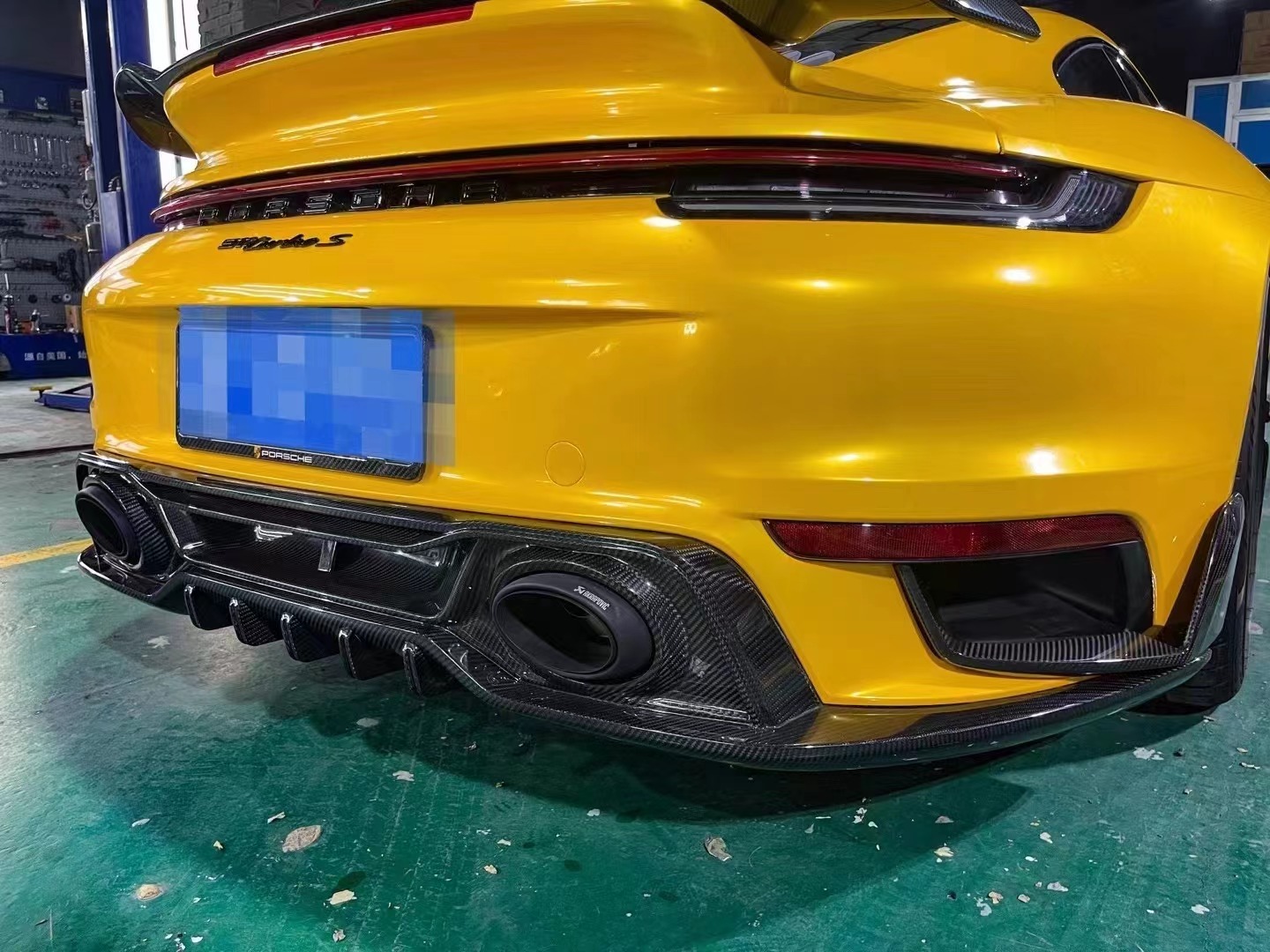 Porsche 911 992.1 Turbo S Techart Style Dry Carbon Parts - styling view