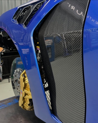 BMW G80 M3/G82 M4 AP Style Dry Carbon Fenders - styling view