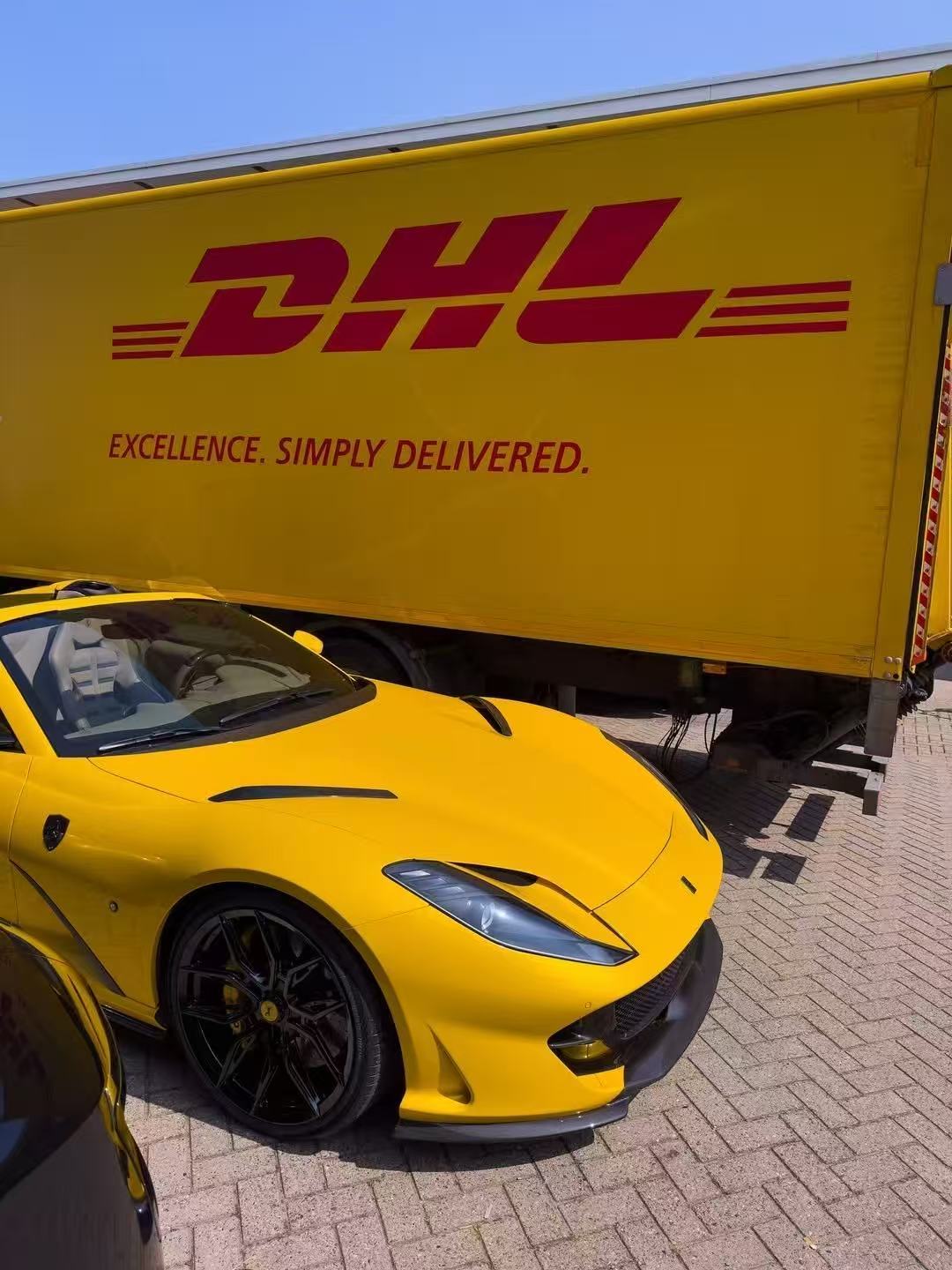 Ferrari 812 N Style Dry Carbon Parts - styling view