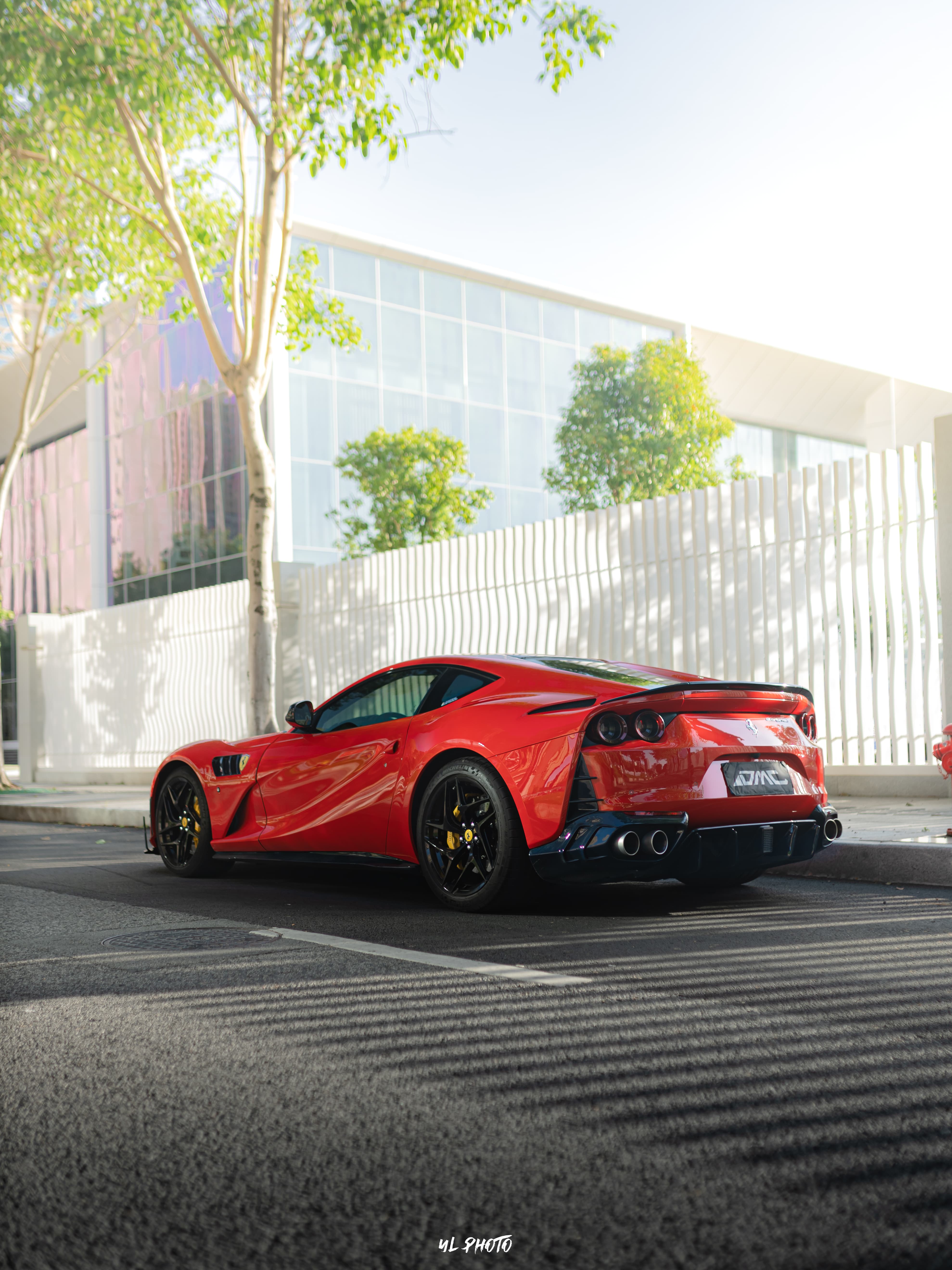 Ferrari 812 MSY Style Dry Carbon Parts - styling view
