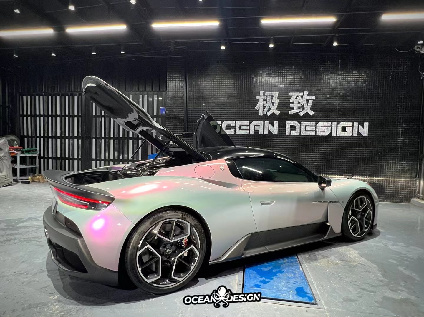 Maserati MC20 OEM Style Dry Carbon Parts - styling view