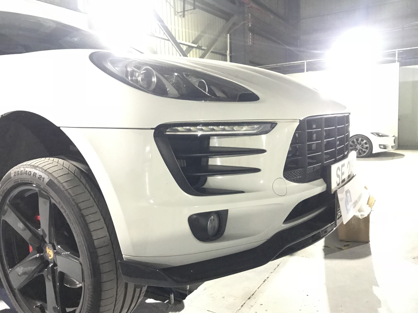 Porsche Macan Turbo ARTISAN Style Parts - styling view