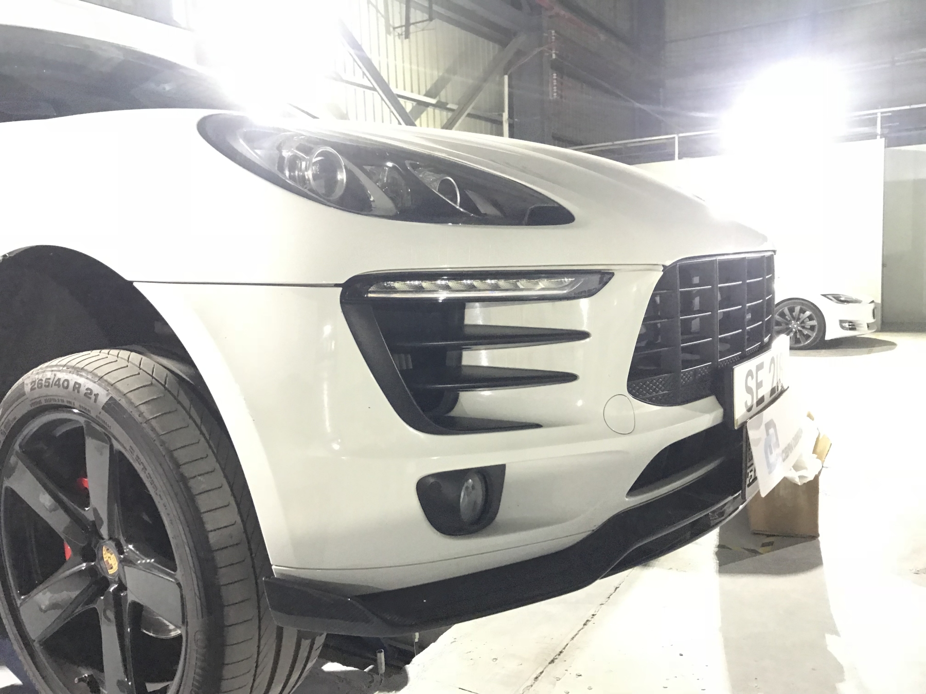 Porsche Macan Turbo ARTISAN Style Parts - styling view