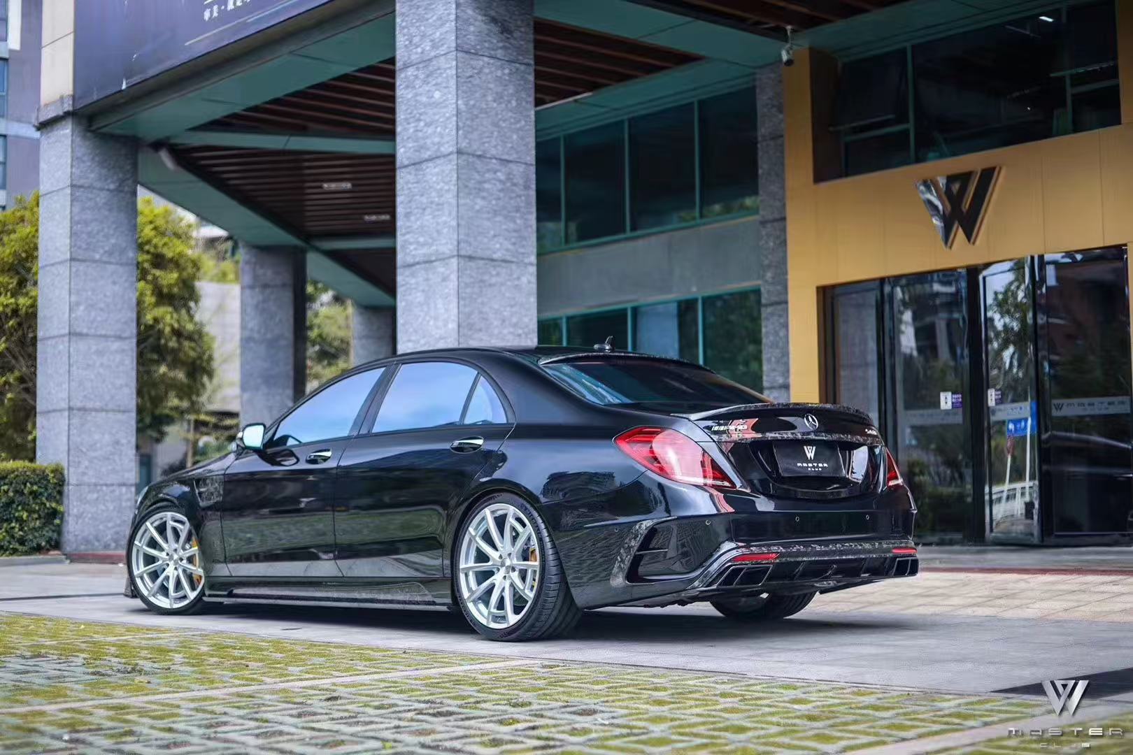 Mercedes-Benz W222.2 S-Class MSY Style Parts - styling view