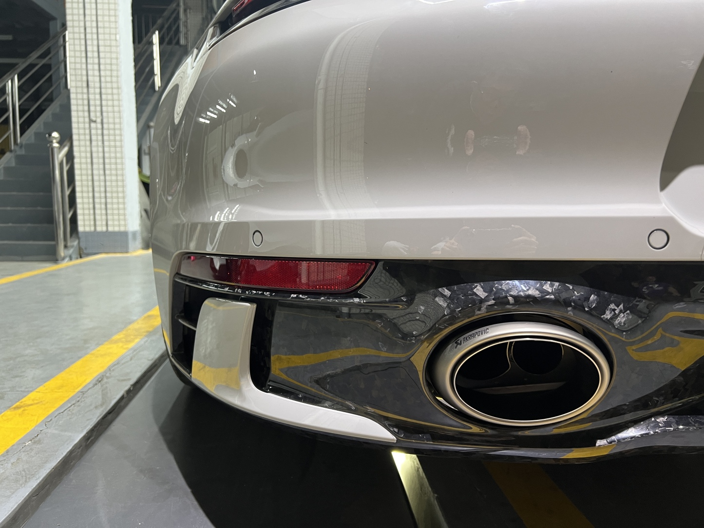 Porsche 911 992 Sport Design Style Rear Parts - styling view
