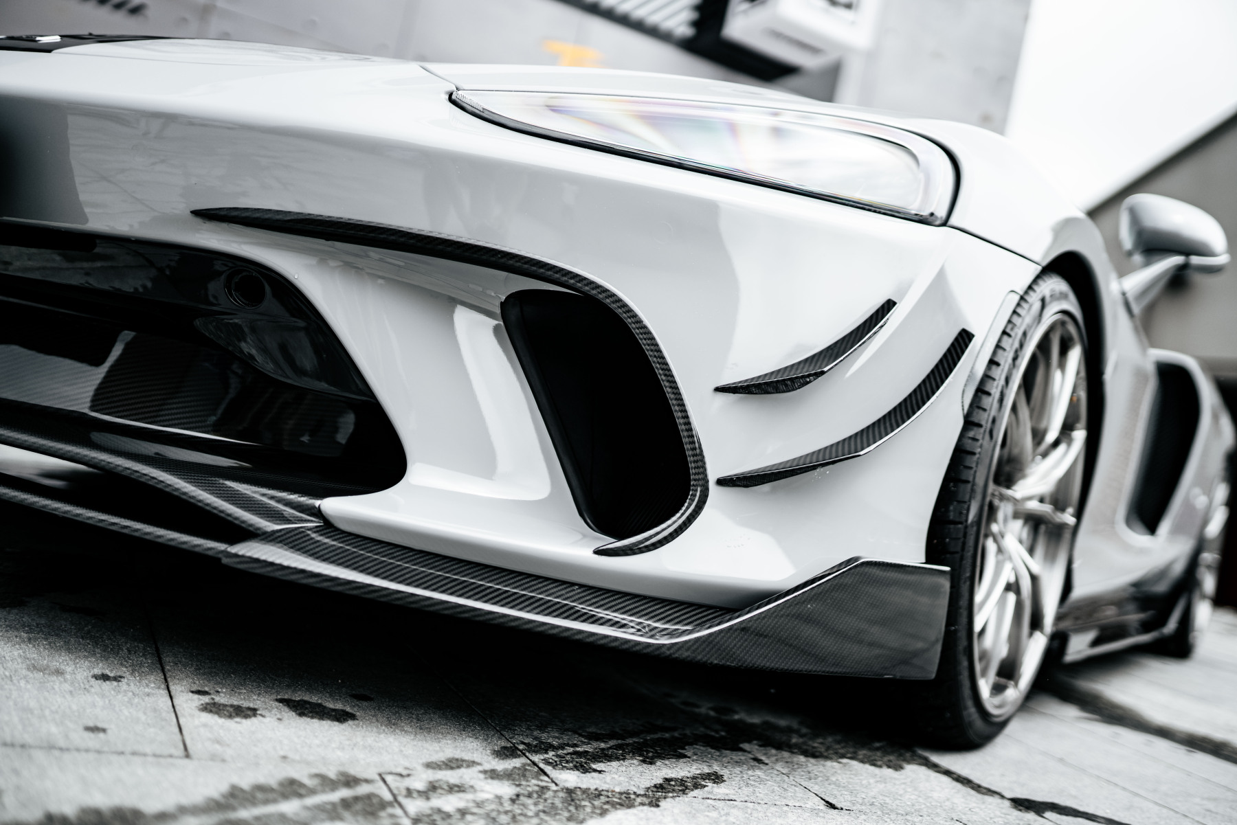 McLaren GT Dry Carbon Parts - styling view
