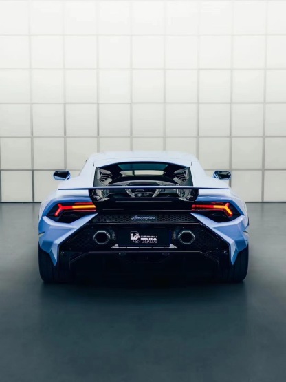 Lamborghini EVO Tecnice Style Plastic and Carbon Conversion Parts - styling view