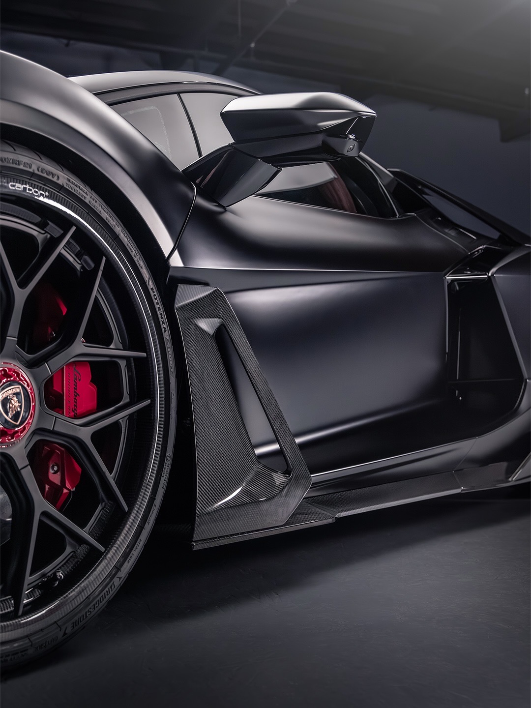 Lamborghini Revuelto R Style Dry Carbon Parts - styling view
