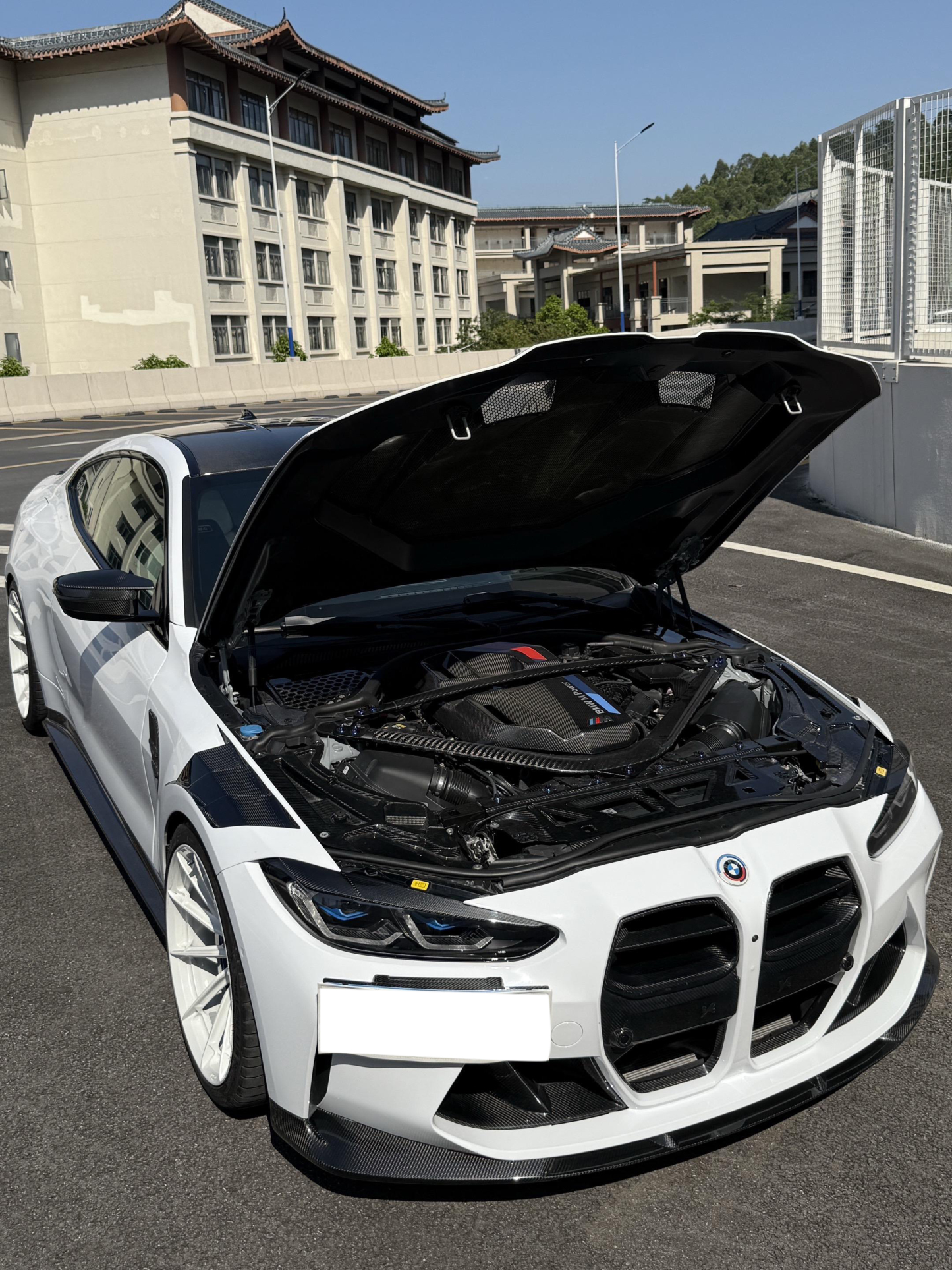 BMW G80 M3/G82 M4 AP Style Dry Carbon Fenders - styling view