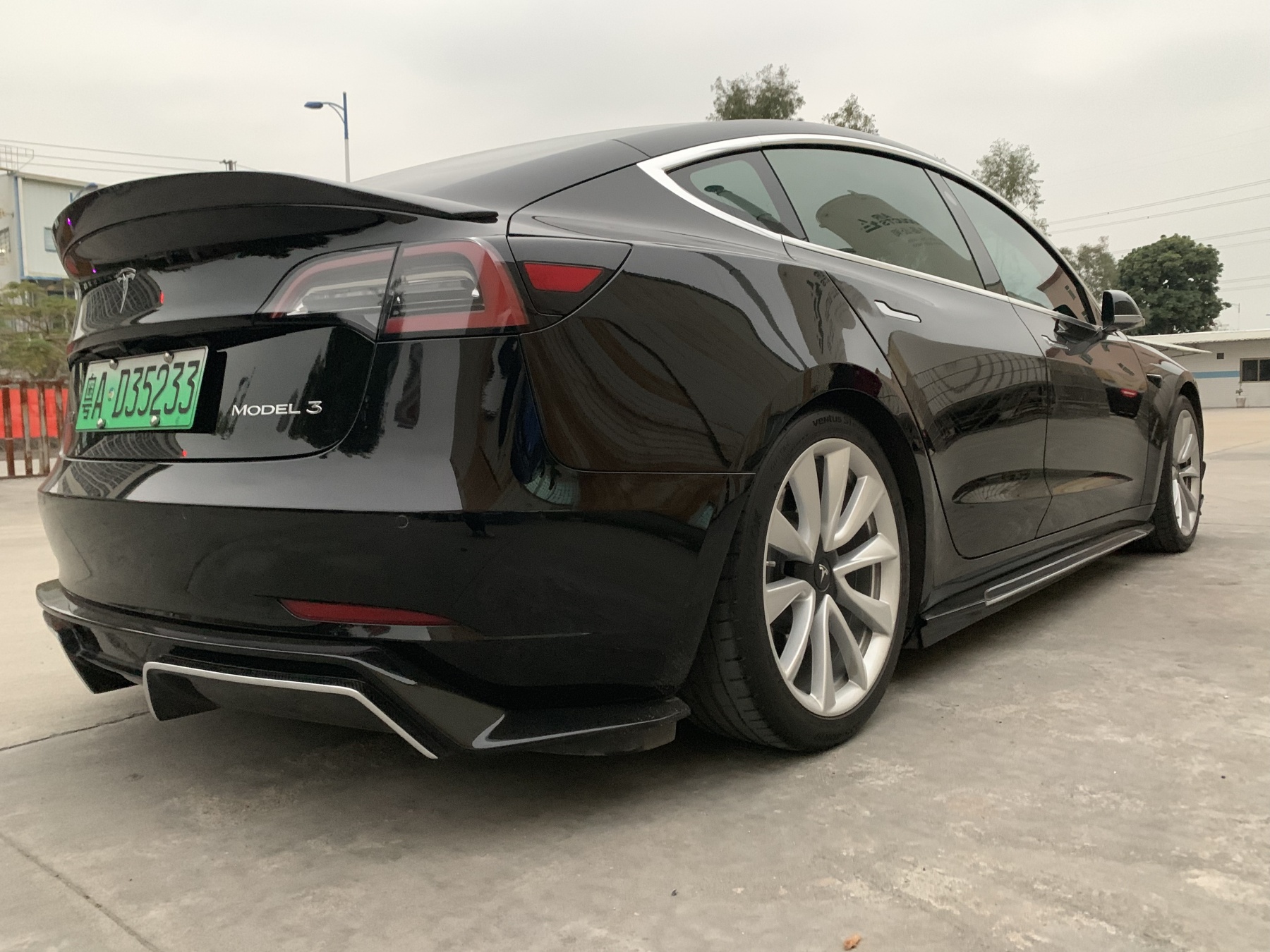 Tesla Model 3 ARTISAN Style Parts - styling view